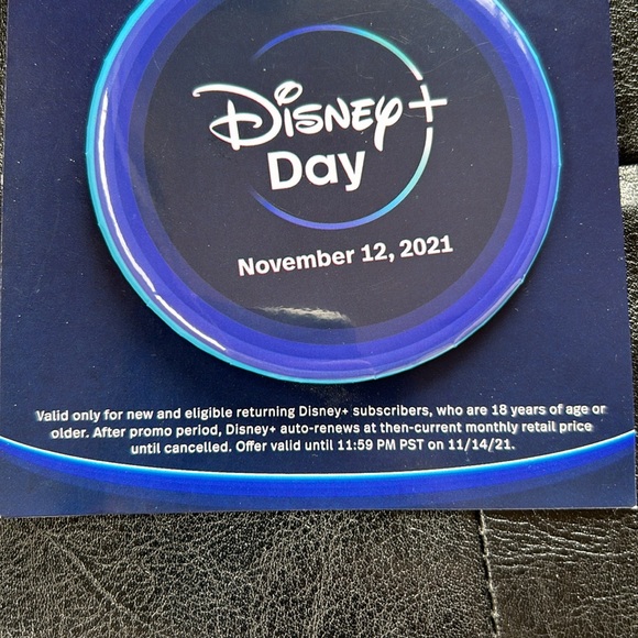 Collectors Disney Pin - Picture 4 of 5